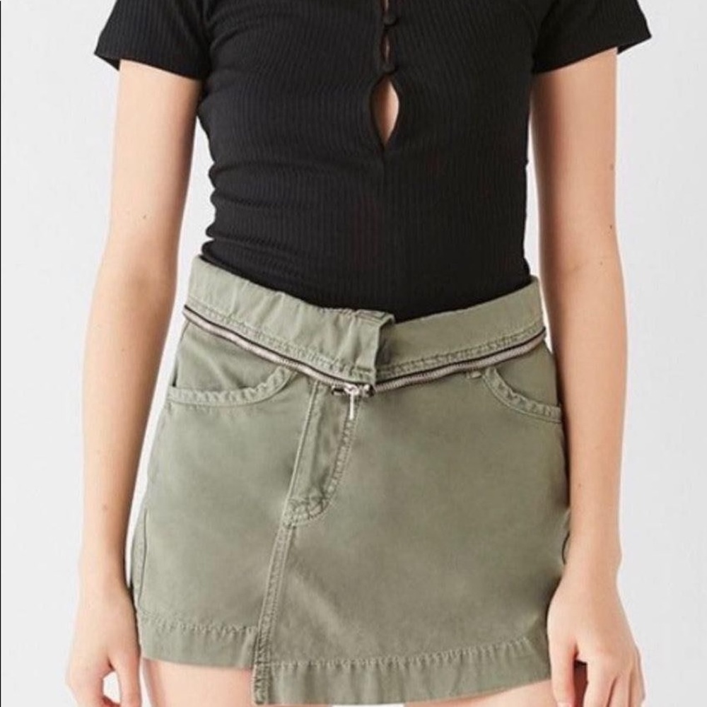 BDG army green skirt